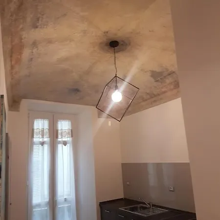 Oda ve Kahvaltı Gusterhouse 3*